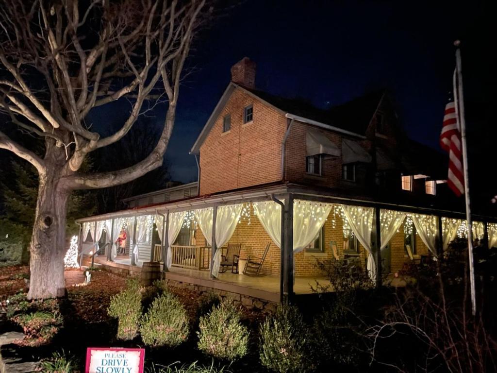 Watson Estate Bnb & Deer Creek Winery Uniontown Exterior foto
